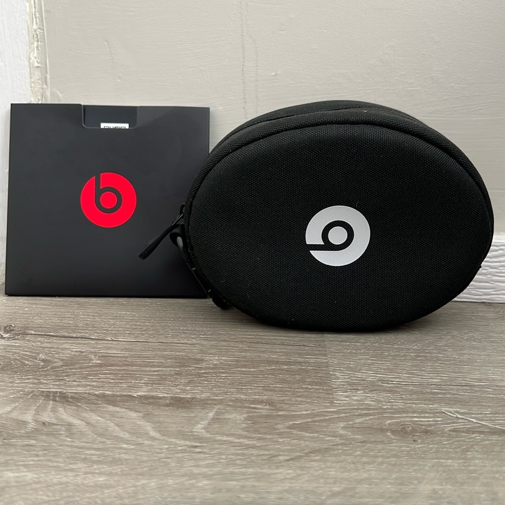 (Case) Beats Solo 3 Headphone Case, Beats by Dre